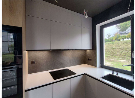 Kamień w rolce Fornir kamienny Naturalny Black LINE 122x61x0,2 cm